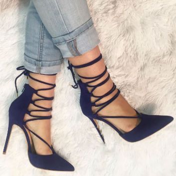 Black strappy pump heeled shoes